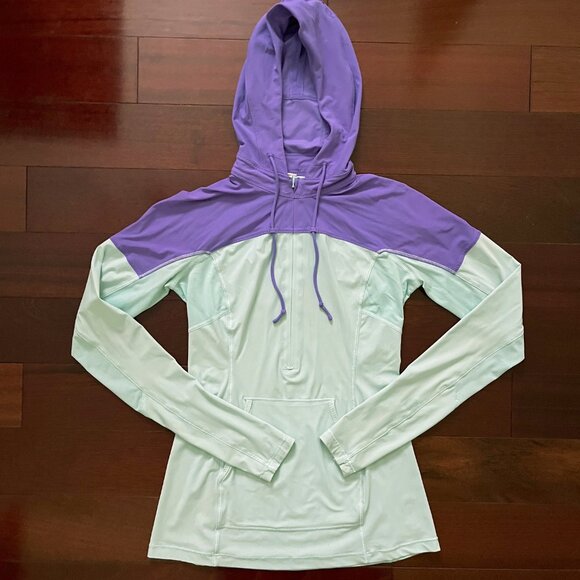 Lululemon Runbeam Hoodie thin UV Protection shirt in size 4 - Picture 7 of 11